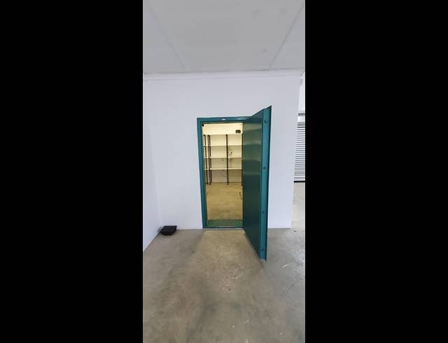 400M² WAREHOUSE RENTED IN EASTLEIGH